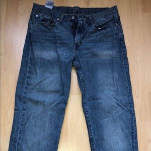 Levi’s 514 Straight Fit Jeans | 33Lx32W